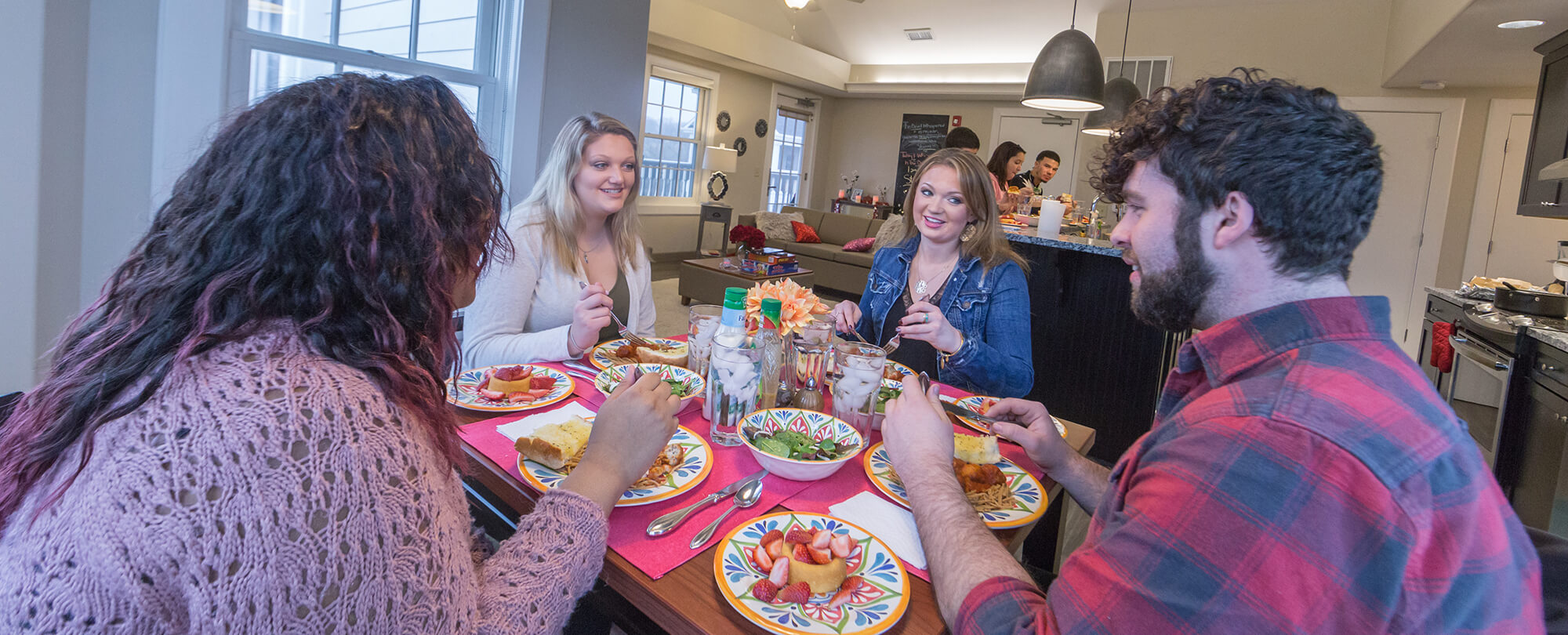 Students eating in lunch in Dove's Nest residence hall